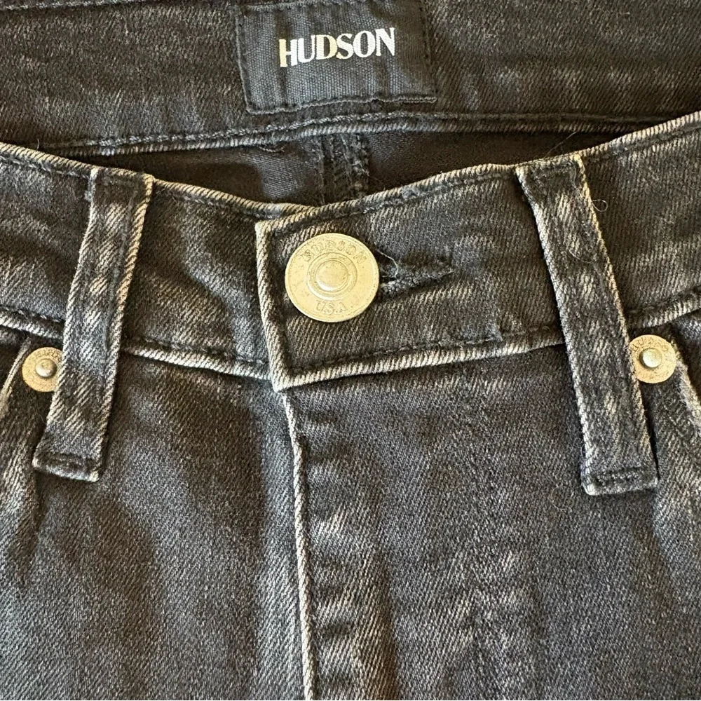 HUDSON “ Natalie” Distressed Super Skinny Jeans